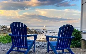 Perkins Cove Oceanfront Cottage